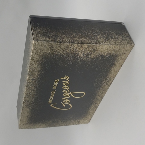 2213- Michael Kors Women's Made In Italy NWT - Picture 3 of 10